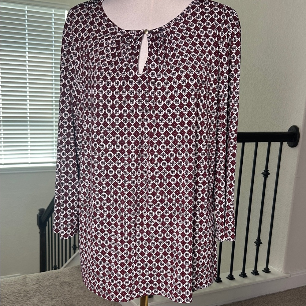 Elegant Burgundy and White Patterned  Liz Claiborne Women's Top